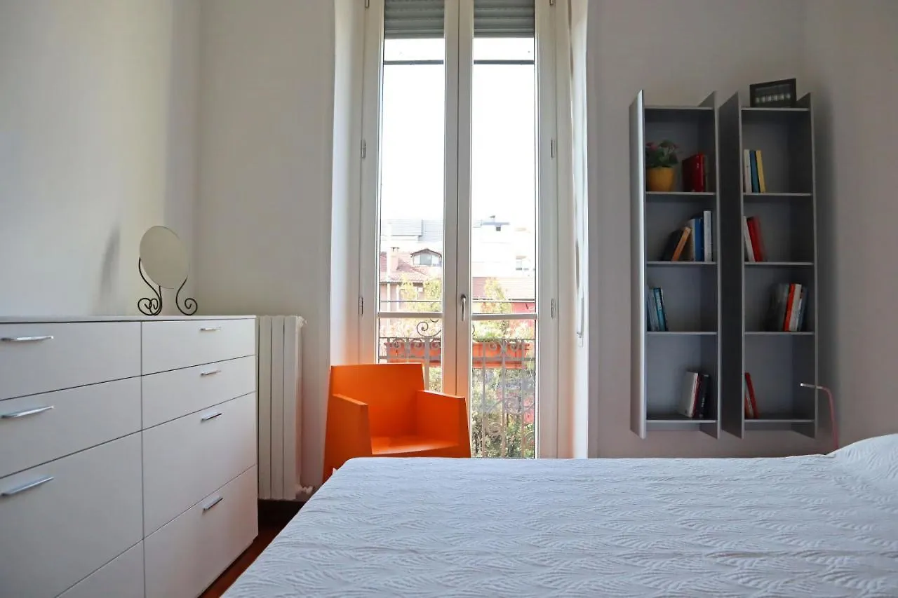 Cittastudi Elegant Bright House Apartment Milan